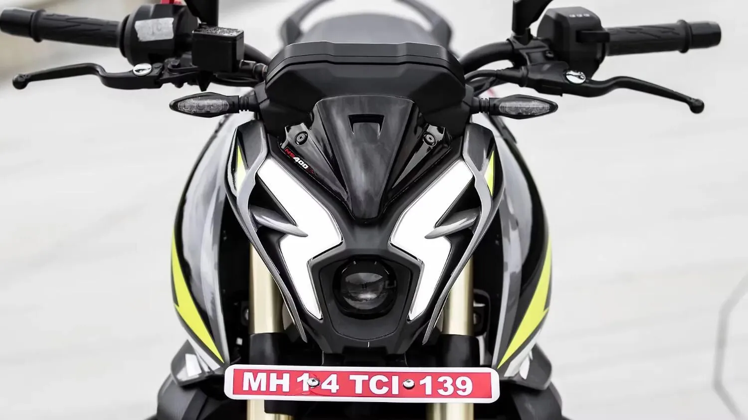  Pulsar NS400 Z