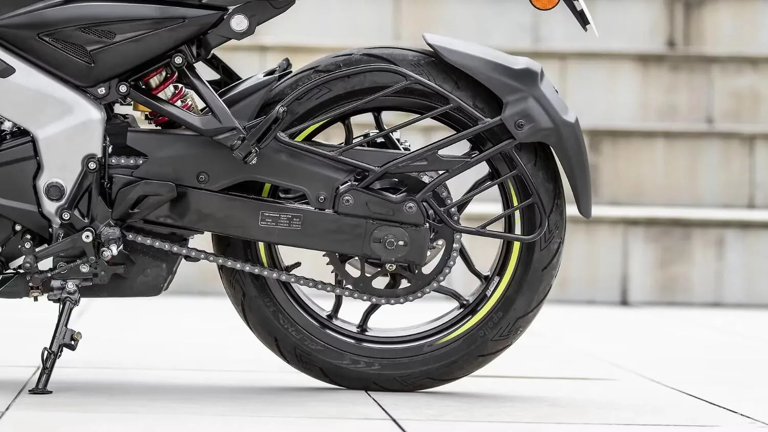  Pulsar NS400 Z
