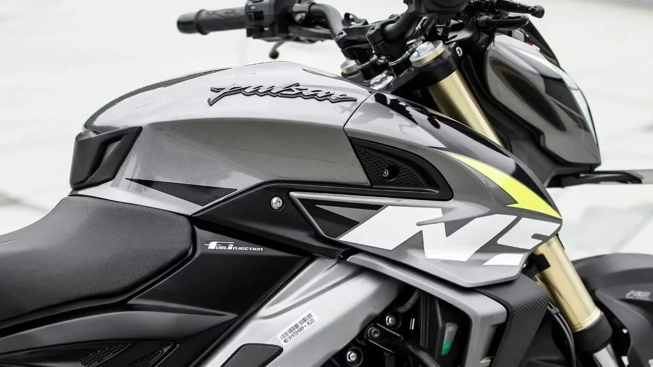 Pulsar NS400 Z