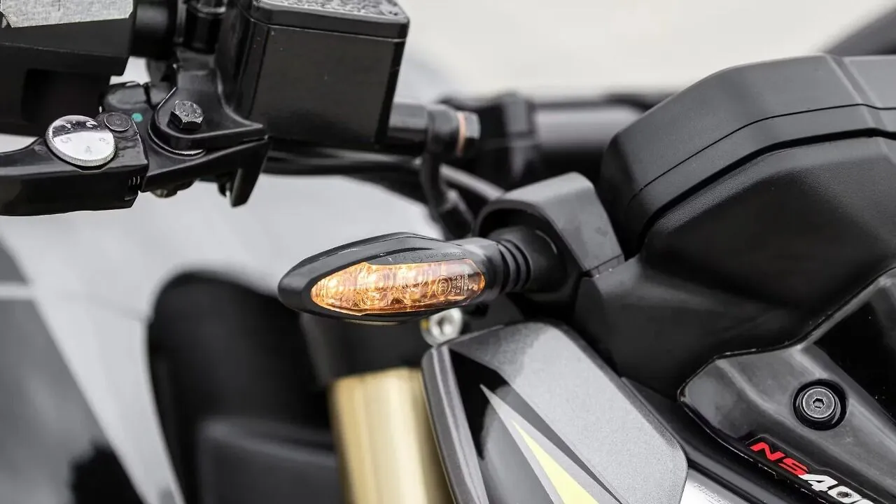  Pulsar NS400 Z