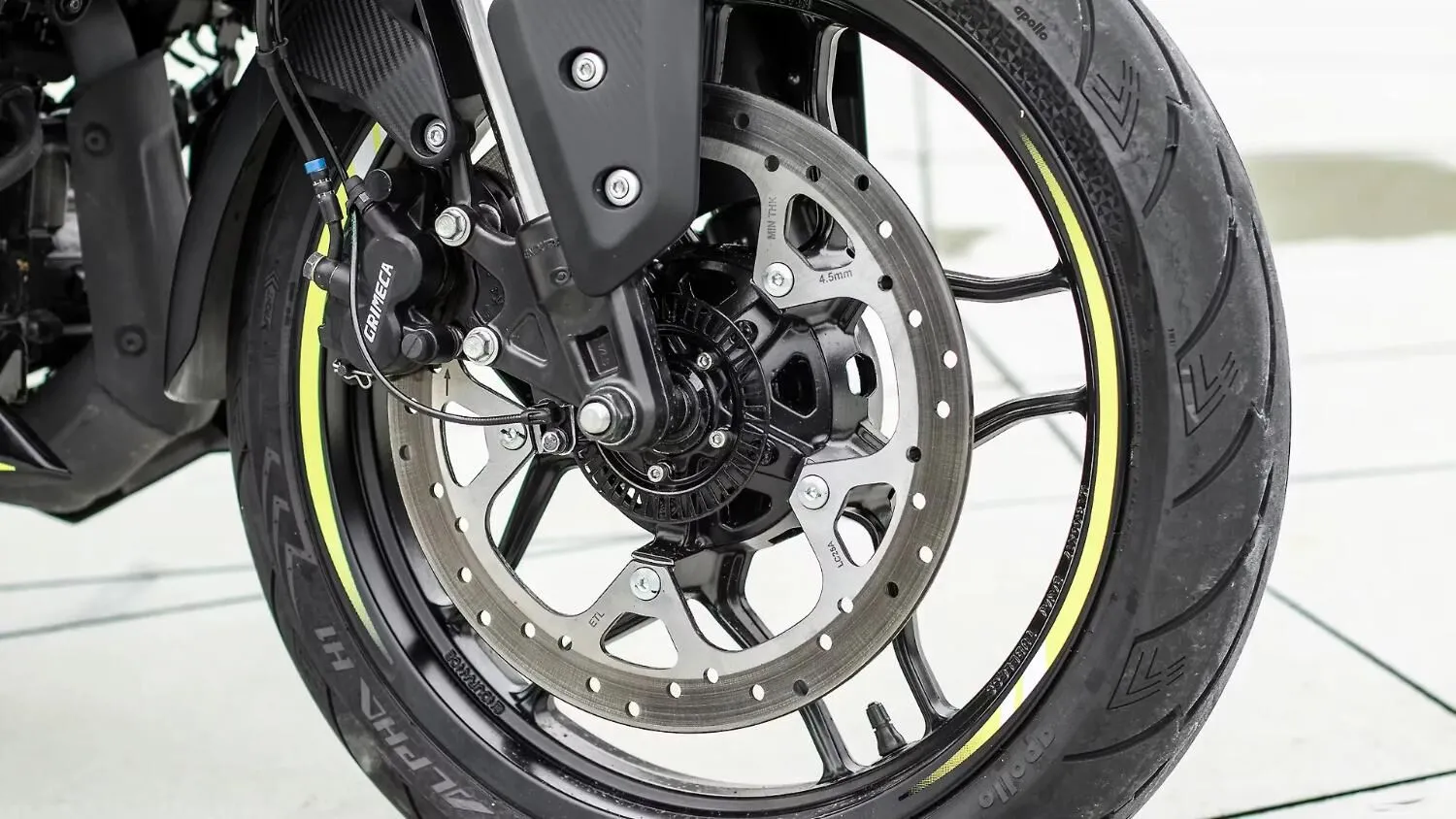 Pulsar NS400 Z