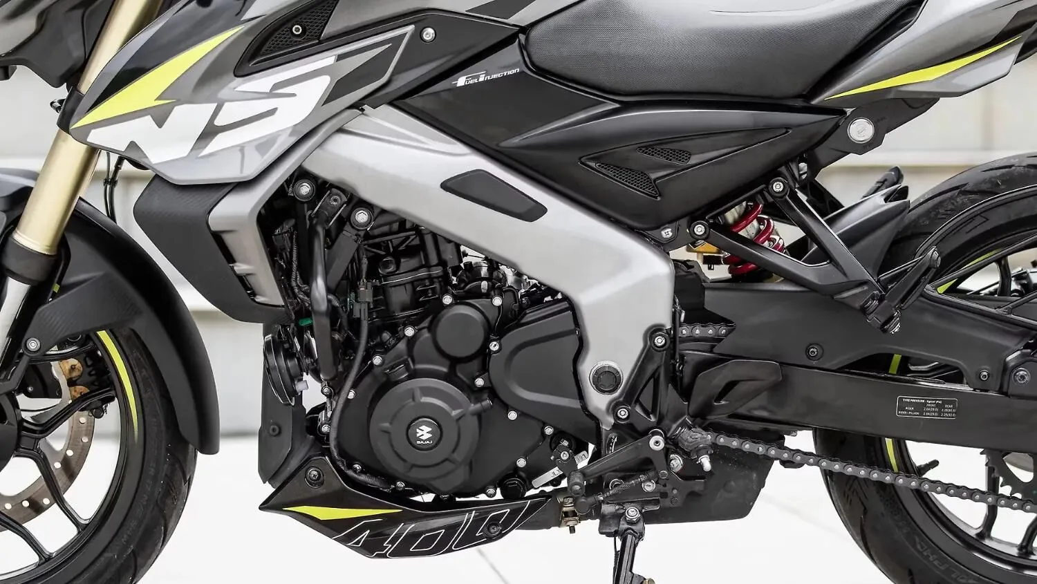  Pulsar NS400 Z