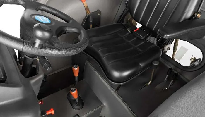 Минитрактор Shifeng SF-504C c кабиной22.jpg