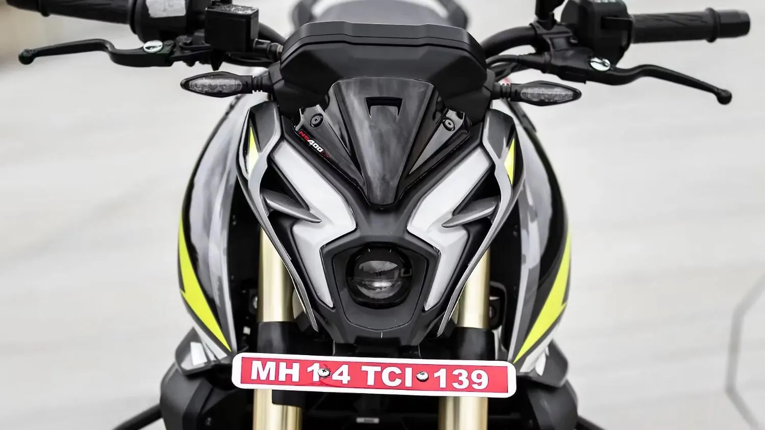  Pulsar NS400 Z