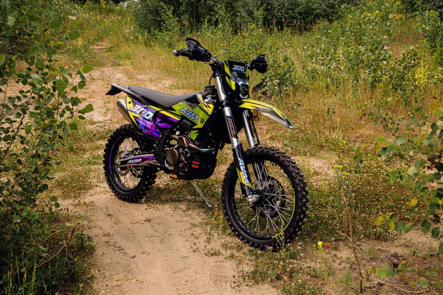 AVM Keen YBS300