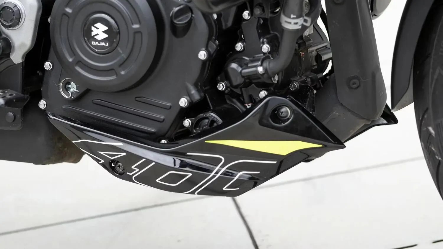  Pulsar NS400 Z