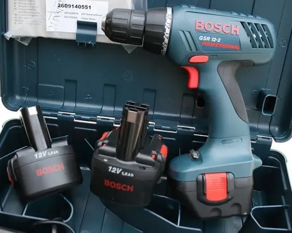 Аккумуляторный шуруповерт Bosch GSR 12-2 V 1.5Ah Габариты, мм 350х295х105