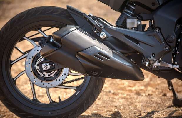 Мотоцикл Bajaj Dominar 400 2019 диски