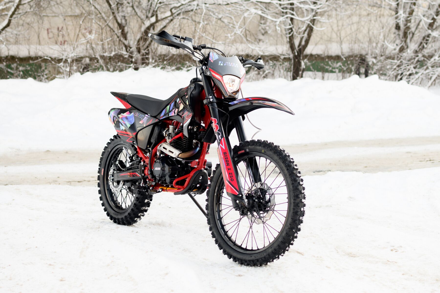 Мотоцикл AVM BisonX 250 красный