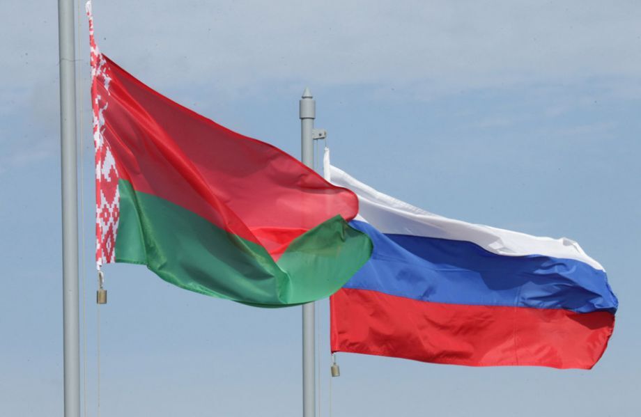 flagi_rossii_i_belarusi.jpg